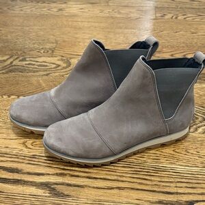 Sorel Women's Gray Ankle Booties